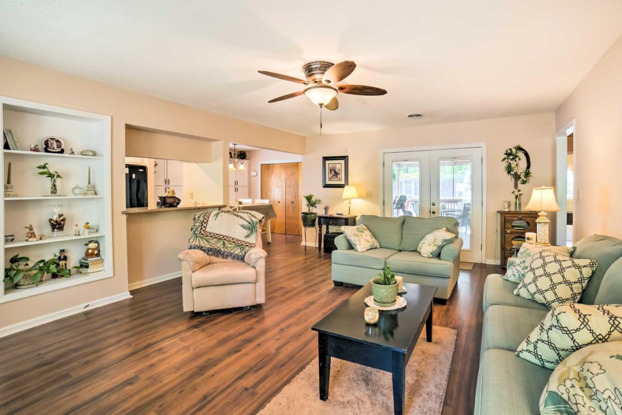Oak Island Home With Fenced Yard, Walk To Long Beach מראה חיצוני תמונה