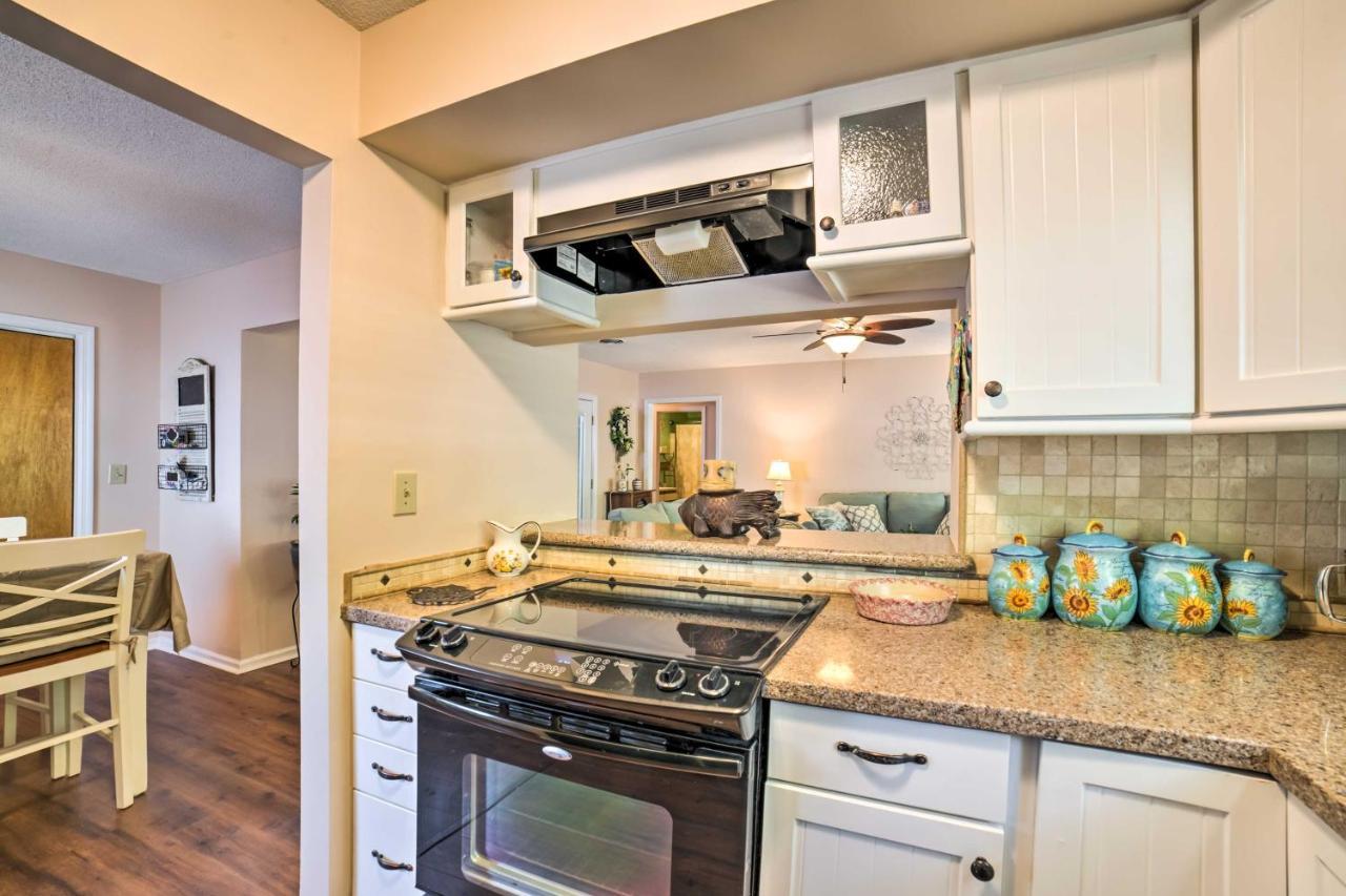 Oak Island Home With Fenced Yard, Walk To Long Beach מראה חיצוני תמונה