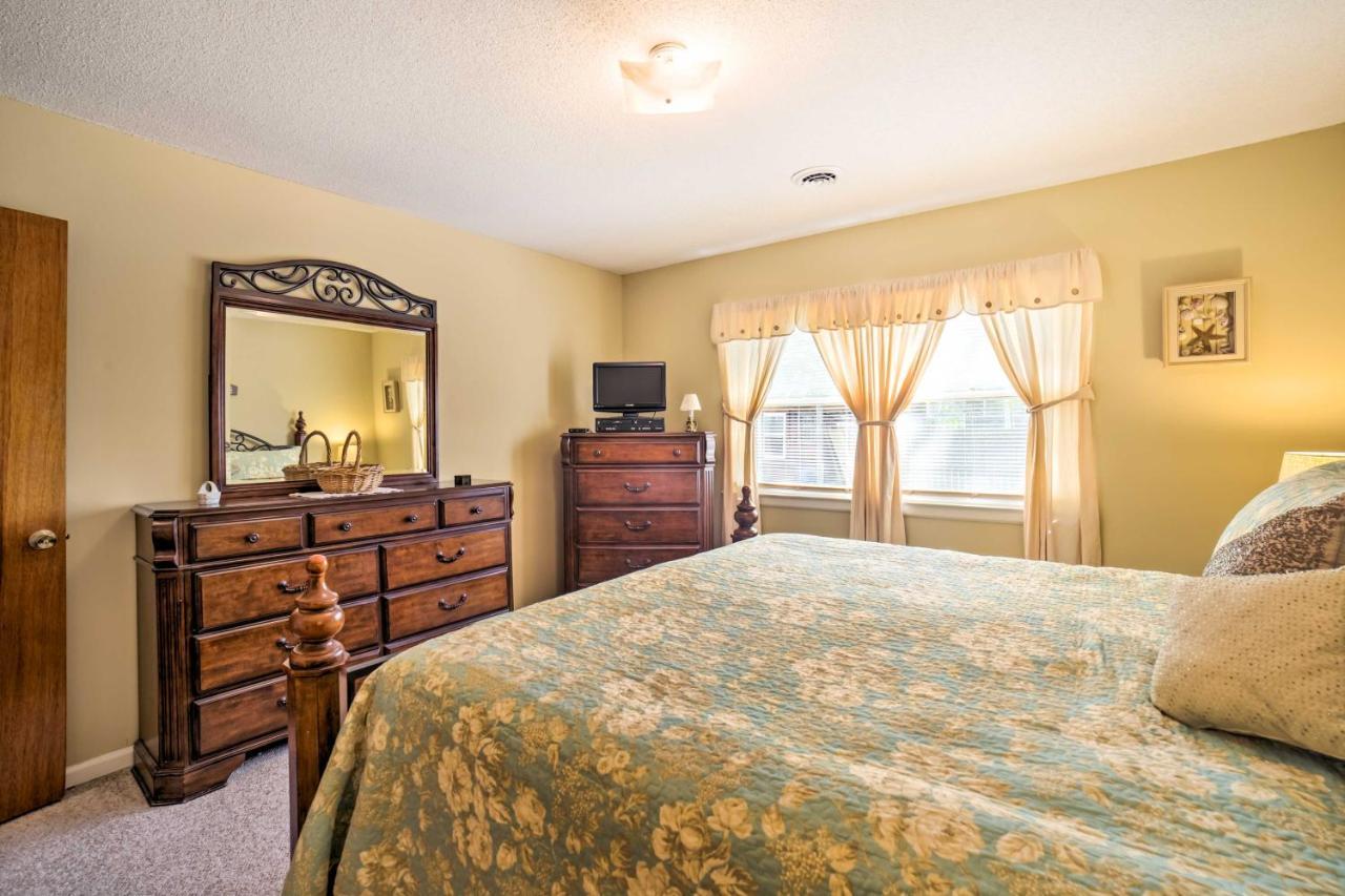 Oak Island Home With Fenced Yard, Walk To Long Beach מראה חיצוני תמונה